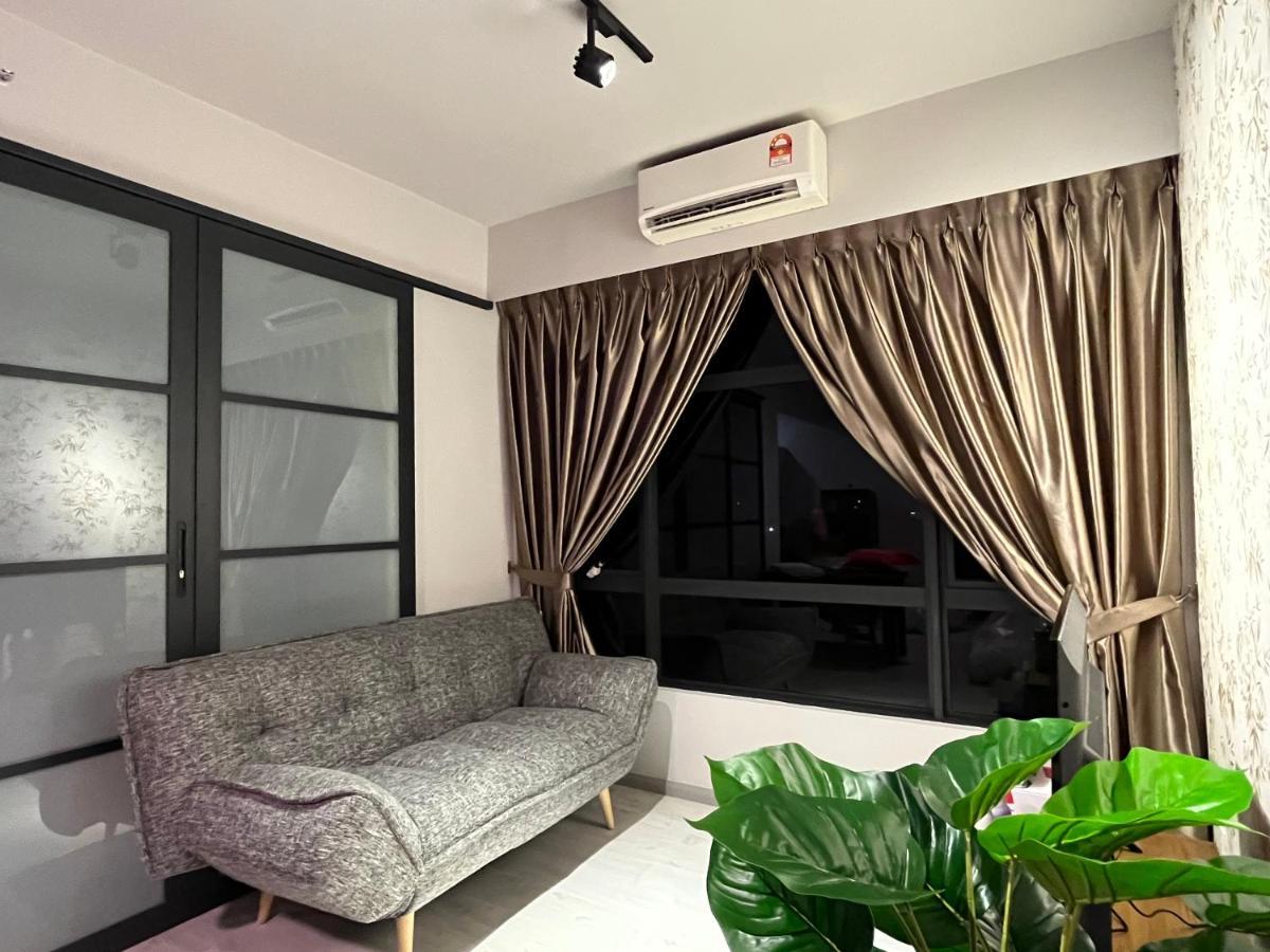 Appartamento Jesselton Quay Kota Kinabalu 1 Esterno foto